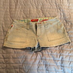 Zana Di Light Wash Denim Shortie Shorts